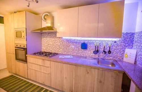 Pollina Apartment | White House Rais Gerbi Apartment