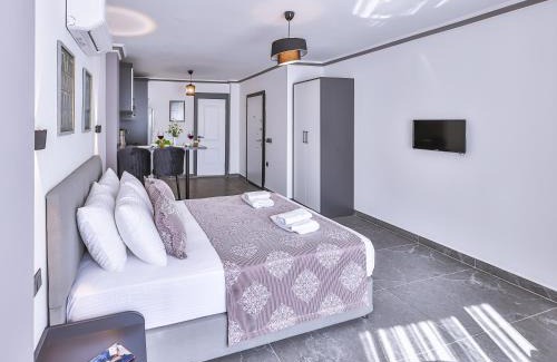 Kas House | White House Apart