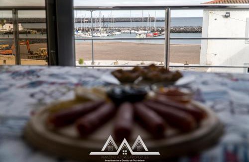 Praia da Vitoria Apartment | White House II
