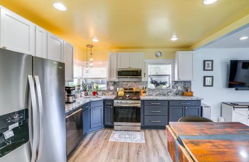 White Lake House | White Lake Vacation Rental about 5 Mi to Skiing!