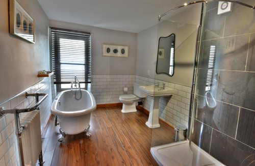 Wadsworth Hotel | White Lion Hotel