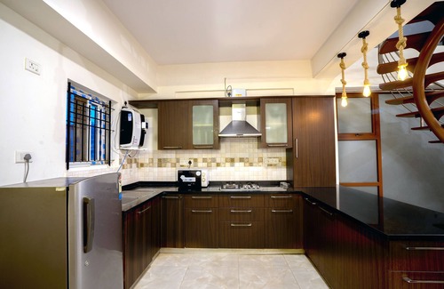 Vyalikaval HBCS Layout Villa | White Lotus By Orbit Hotels