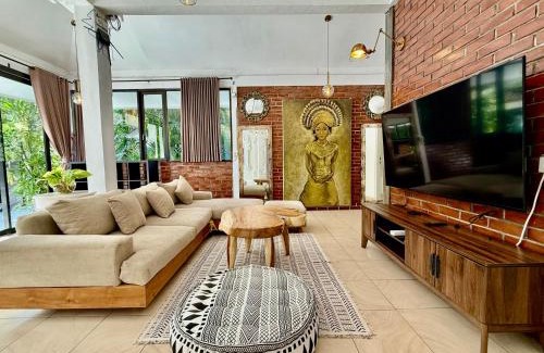 Sunset Road Villa | White Orchid Villa