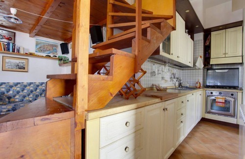 Castelluzzo House | White Pearl Holiday House, PRIVATE POOL, FREE WI-FI, all the conforts