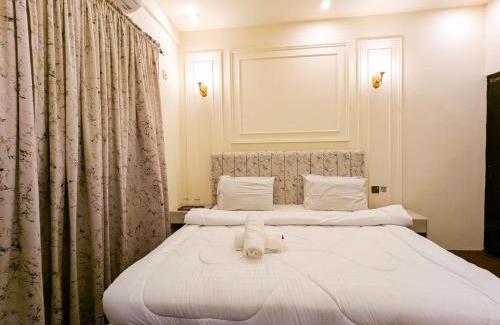 Gulshan-E-Jamal Bed & Breakfast | White Rose BNB - Airport Branch Karachi