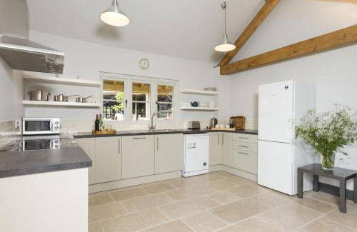 Child Okeford House | White's Ground