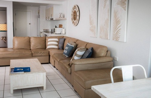 Hastings Point Apartment | White Waves 5 Perfect for Hastings Point, Splendour in the grass, Cabarita Beach and Pottsville