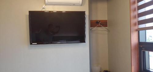 Mokpo House | White Windmill Guesthouse