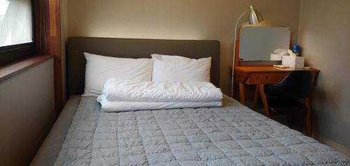 Mokpo House | White Windmill Guesthouse