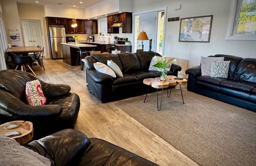 Lower LaHave House | Whitecaps Retreat Beach House