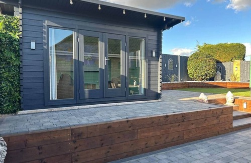 Sherwood Forest House | Whitehaven Holiday Bungalow with hot tub