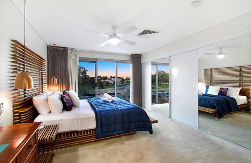 Broadbeach Waters House | Whitehaven Stay 5 Pay 4 Winter Special