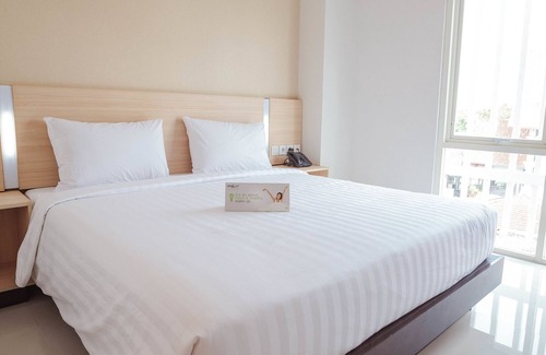 Makassar Hotel | Whiz Prime Sudirman Makassar