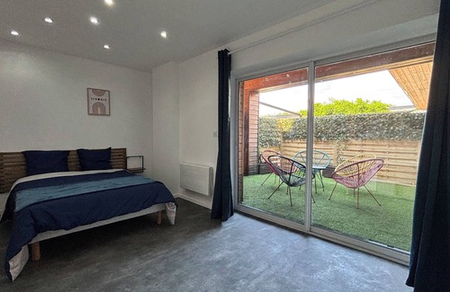 Montlucon House | Whole apartment LE VIVIANI - Indoor swimming pool and sauna