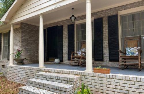 Athens House | Whole House in Athens, Private, Fenced, Convenient, Close to Downtown