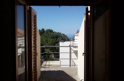 Torre Colonna-sperone Villa | Whole Modern Villa With Pool And Near The Sea