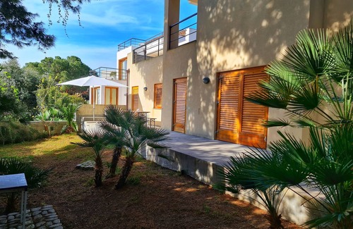 Torre Colonna-sperone Villa | Whole Modern Villa With Pool And Near The Sea