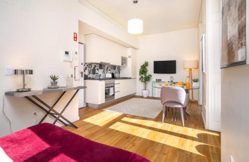 Alcantara Apartment | WHome | Alcântara Smart Studio