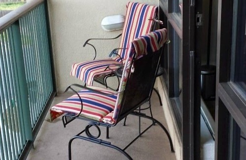 Avon Condo | Why pay resort prices? Stunning Vail Views at Avon Prices!