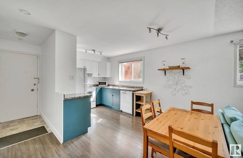 Old Strathcona Apartment | Whyte Av Condo | UofA | Hospital