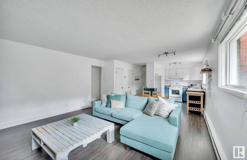 Old Strathcona Apartment | Whyte Av Condo | UofA | Hospital