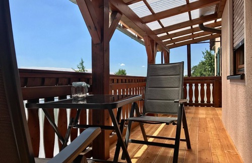 Stockheim Apartment | Wiesengrund flat - tradition meets modernity