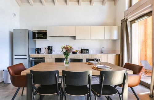 Les Eucherts Apartment | Wifi, sauna, balcony, parking, tv, ski locker, 66-69m², La Rosière