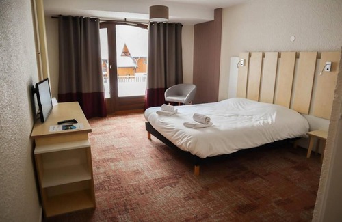 Pralognan-la-Vanoise Hotel | Wifi, ski-in/ski-out & foot of the slopes, balcony, tv, 25m², Pralognan-la-Vanoise