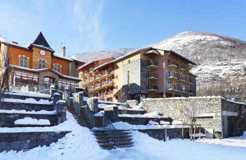 Ax-les-Thermes Apartment | Wifi, ski lifts base, fitness, swimming pool, sauna, parking, ski locker, 28m², Ax-Les-Thermes