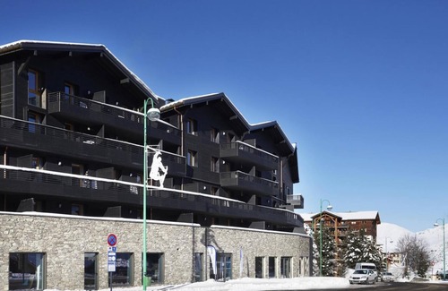 Les Deux Alpes Apartment | Wifi, ski lifts base, fitness, swimming pool, sauna, hammam, tv, ski locker, 58m², Les 2 Alpes