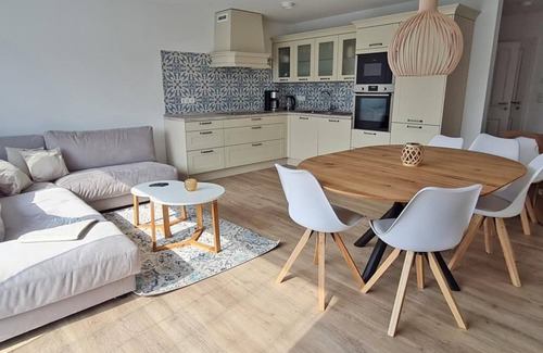 Norddeich House | Wild Breeze 2 Top level in top location with sauna