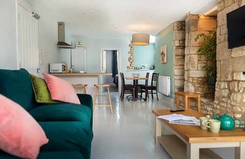 Nailsworth Hotel | Wild Garlic Rooms