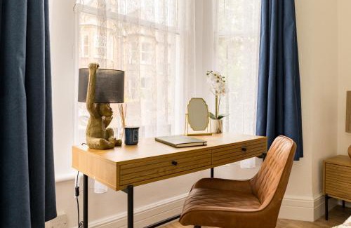Charlton Apartment | Wild Roses Serviced Apartments - Charlton