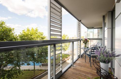 Greenwich West Apartment | Wild Roses Serviced Apartments - Greenwich