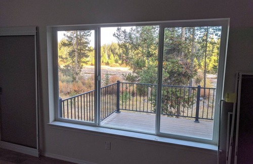 Crescent House | Wild Woods - Cascades Riverside Retreat