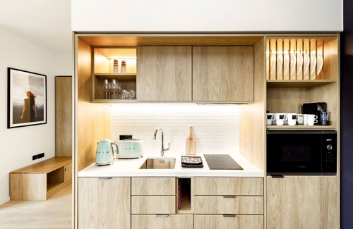 Friedrichshain-Kreuzberg Apartment | Wilde Aparthotels, Berlin, Checkpoint Charlie