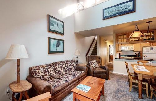 Glen Arbor House | Wilderness 12