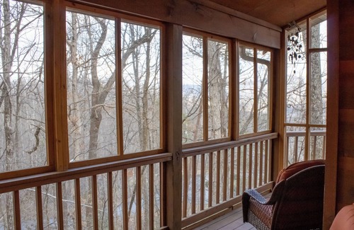 Gatlinburg - Pigeon Forge House | Wilderness Ridge - Starry Nights & Mountain Sights - Pet Friendly