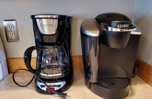 Winthrop Condo | Wildflower Condo is Close to Town and Ski Trailhead!