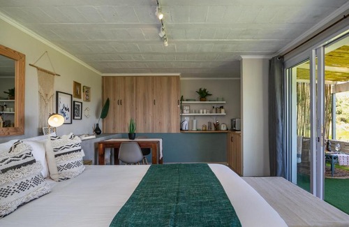 Stellenbosch House | Wildlife Retreat on a Wine-Farm
