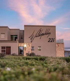 Wavecrest Apartment | WILDPEBBLES