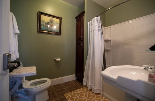 Nauvoo Bed & Breakfast | Willard Richards Inn