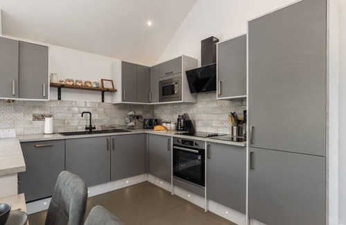 St. Florence Cottage | Willow Cottage