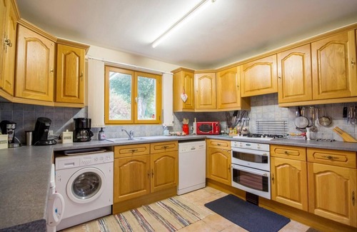 Langoelan House | - - Willow