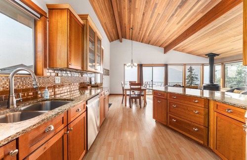 Willow Point House | Willow Point Vista - Manson