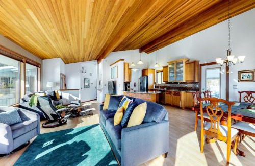 Willow Point House | Willow Point Vista