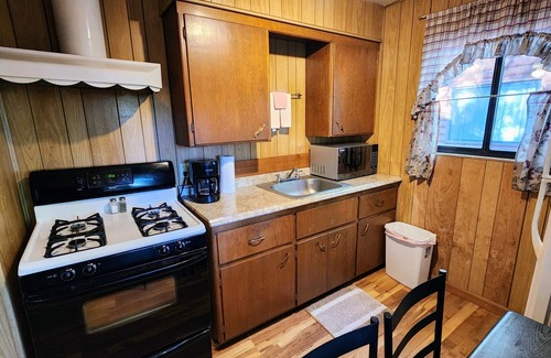 Pinetop-Lakeside Cabin | Willows Cabin at Lazy Oaks Resort