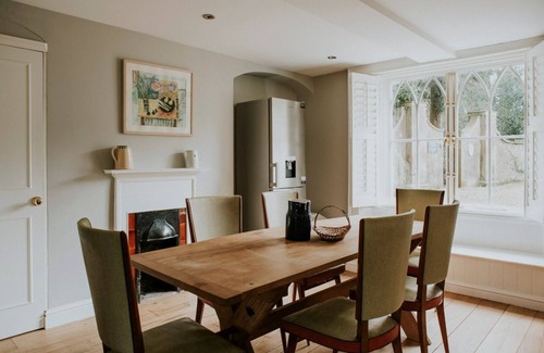 Wimborne Villa | Wimborne House - Seven Bedroom Villa, Sleeps 16