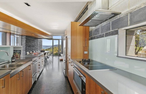 Moggs Creek House | Windform House *Luxury Listing*