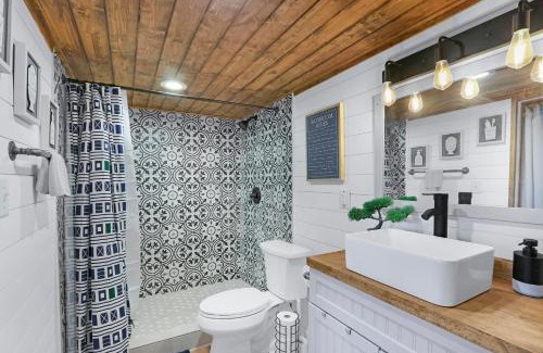 Wimberley House | Windmill Ranch- Stardust Cottage